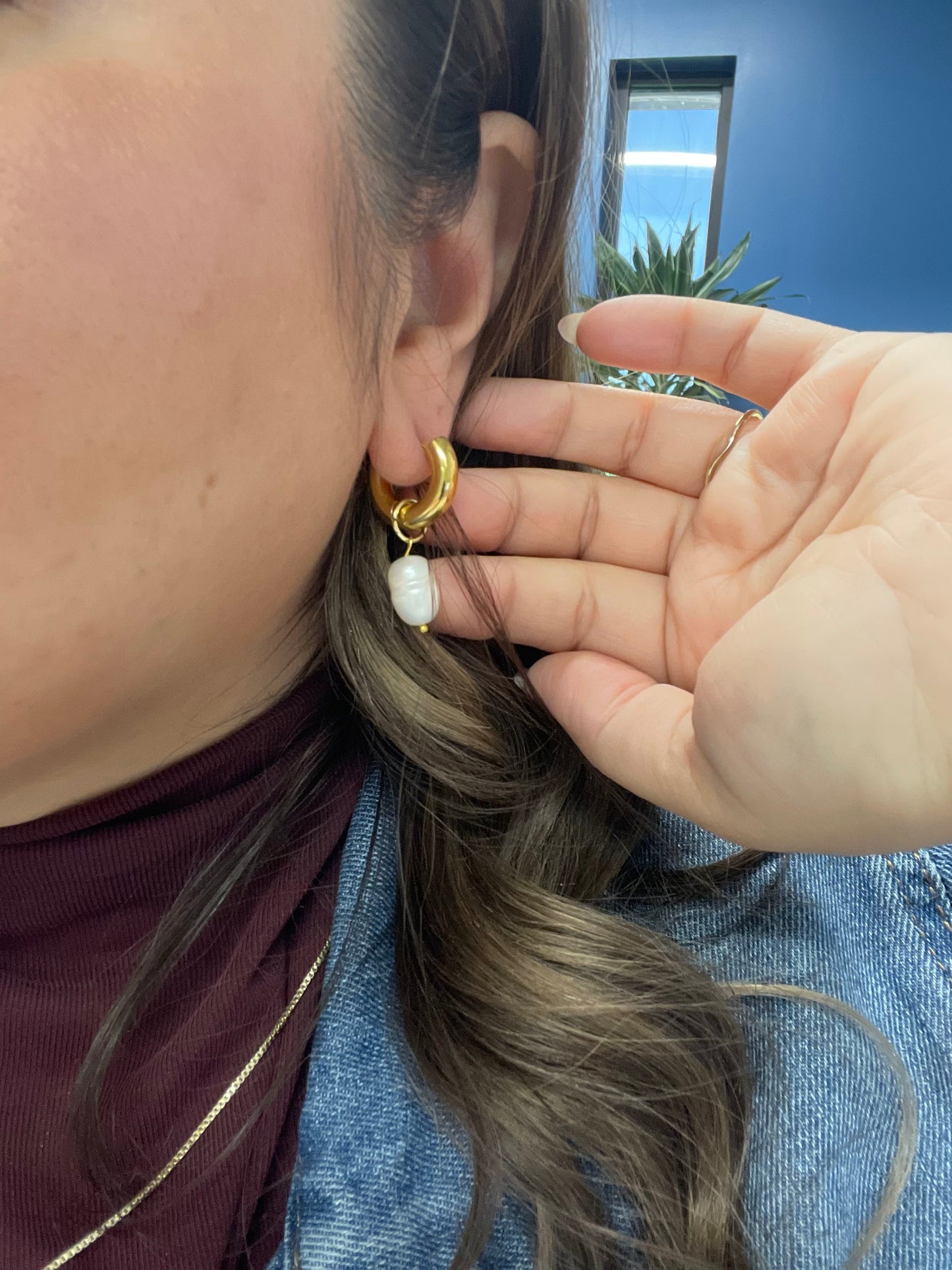 Mini Chelsea Huggie Earring