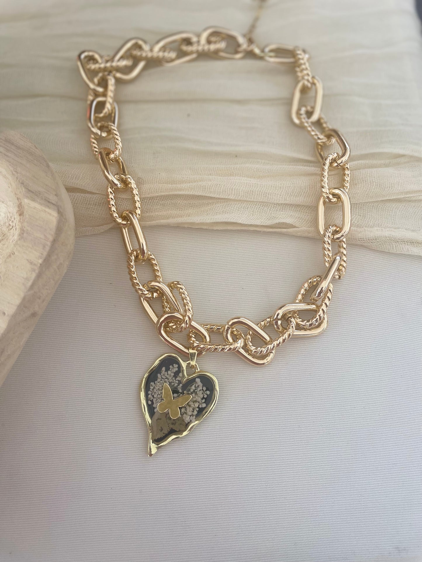 Chunky Real Flower Necklace