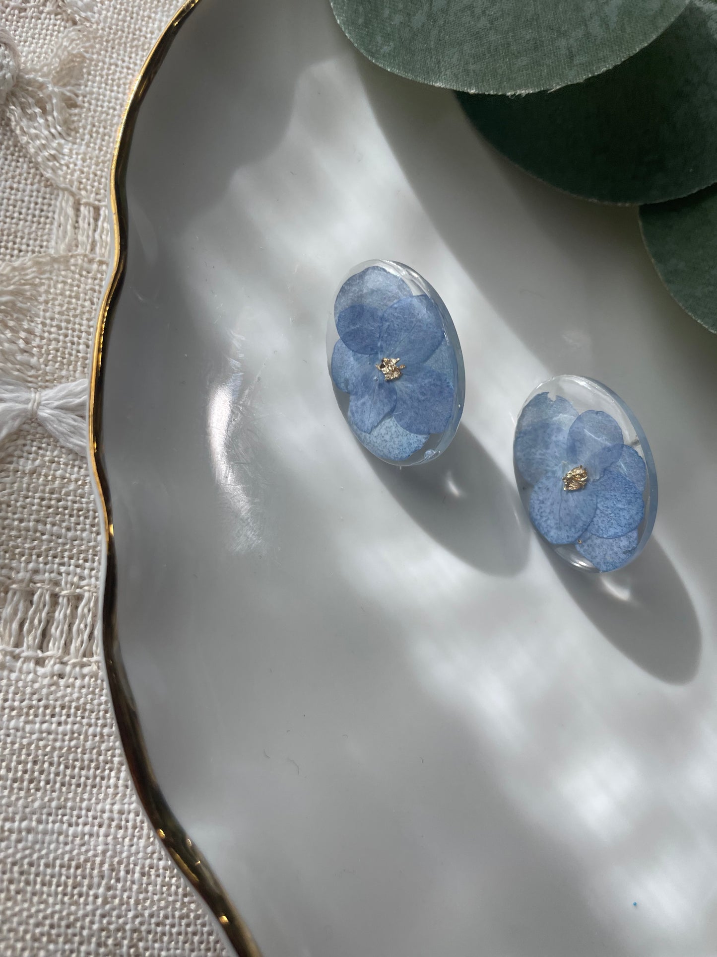 Blue Hydrangea Flower Stud