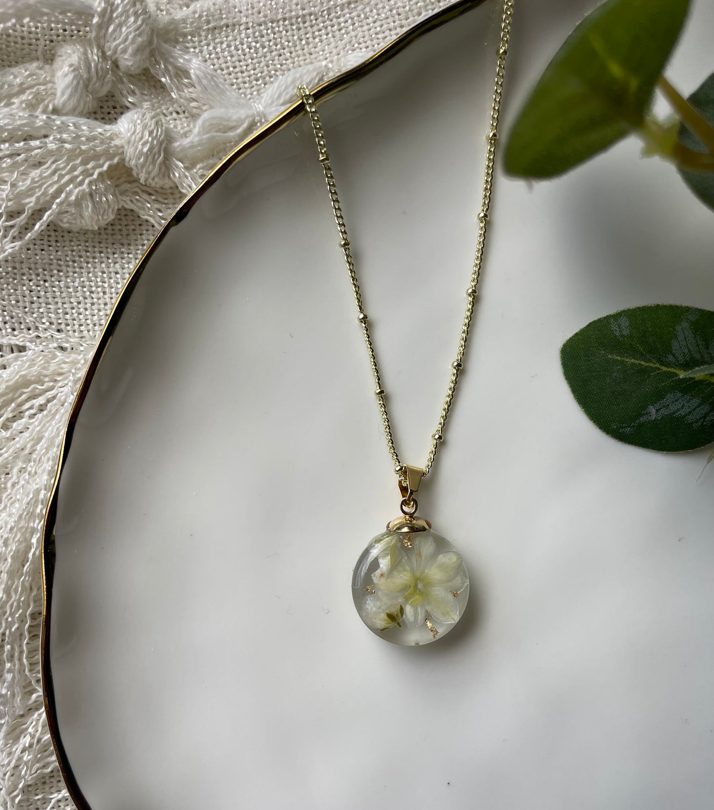 Clear Calandiva Necklace