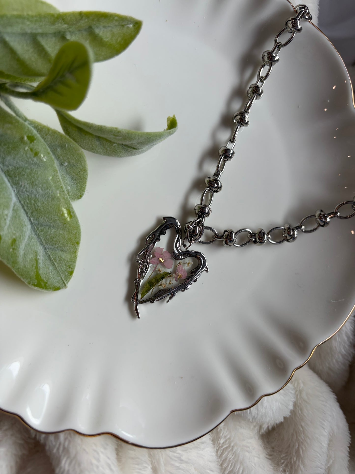 Thorny Heart Real Pink Flowers Necklace-Silver