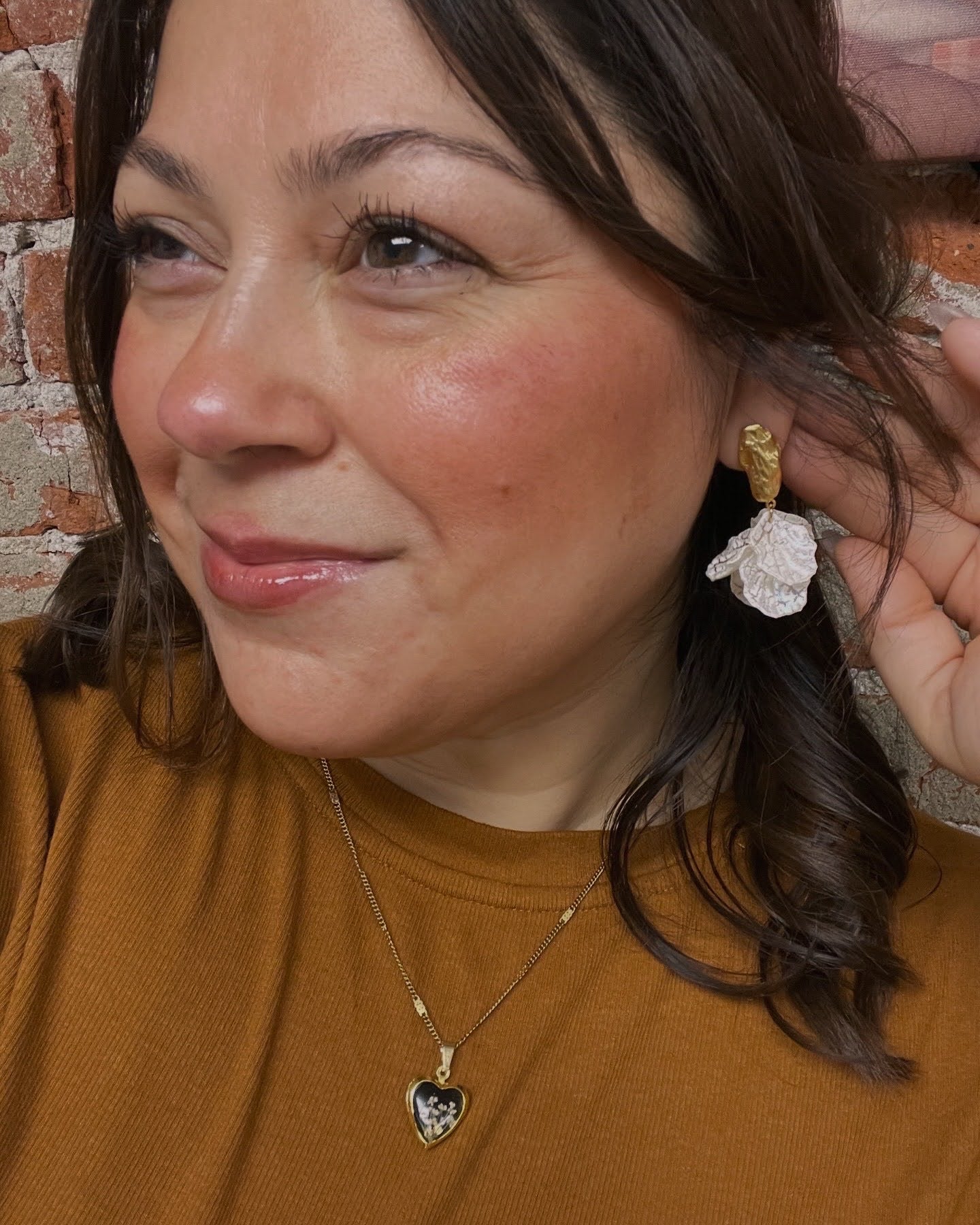 Shelly girl Stud Dangle