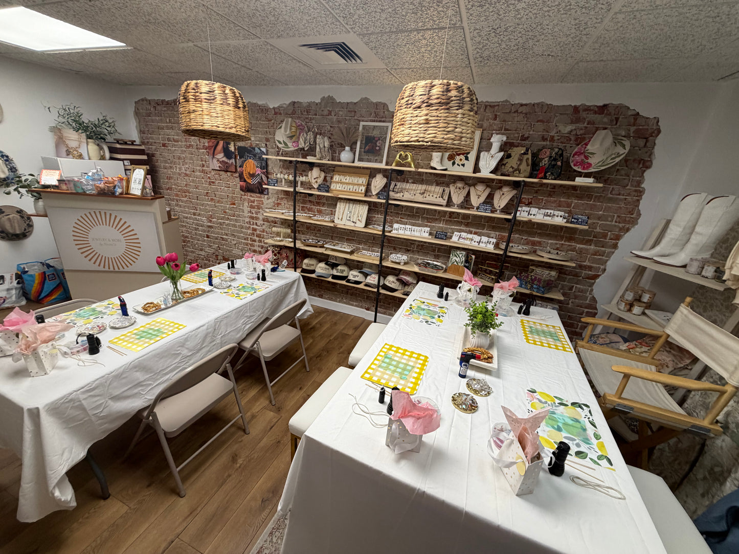 Real Flower & Resin Jewelry Workshop-6 Spots Weekly