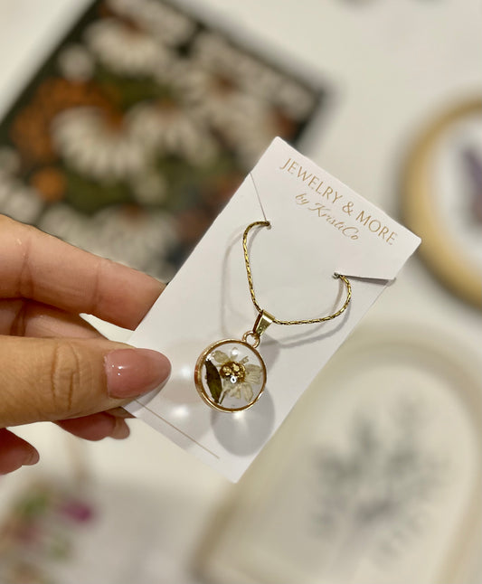 Daisy Flower Necklace