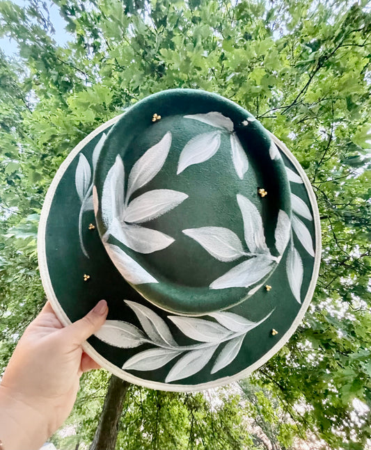 Green & White Leaf Bucket Rancher