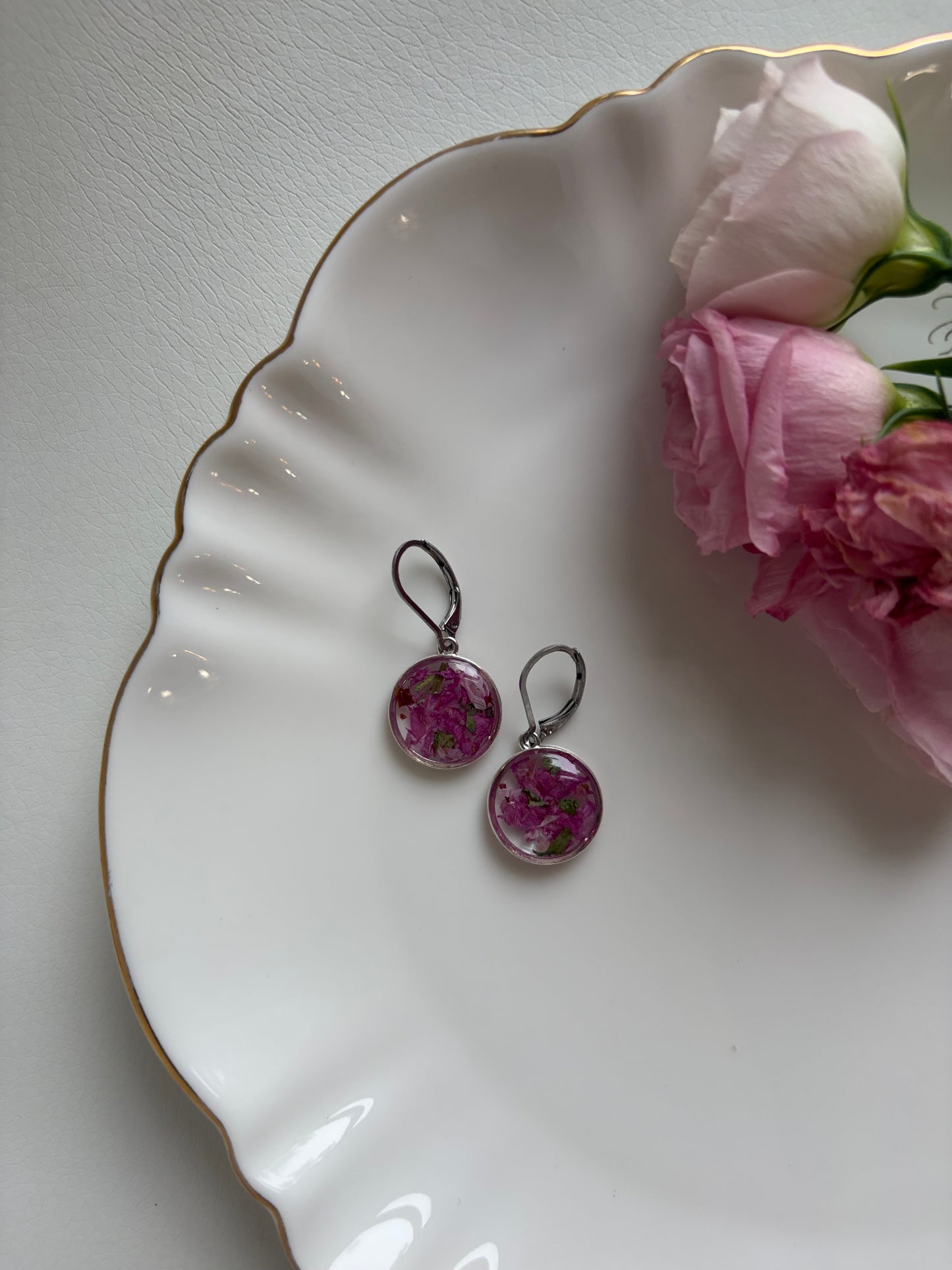 PETALS & PERFUME- A REAL FLOWER JEWELRY WORKSHOP