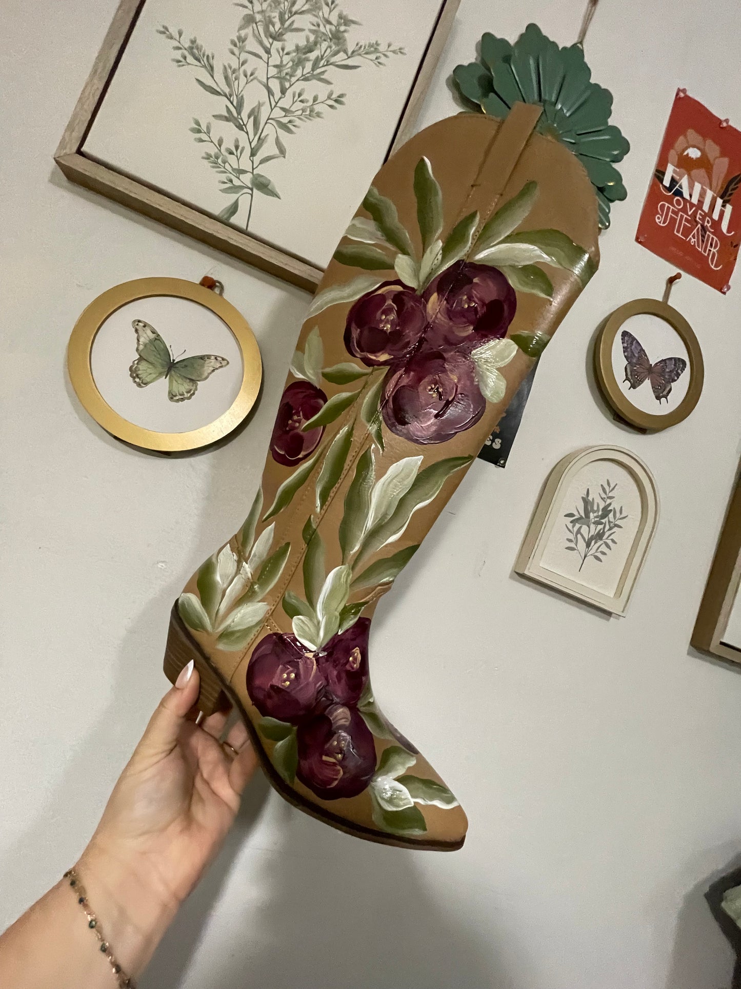 De La Rosa Hand Painted Western Boot