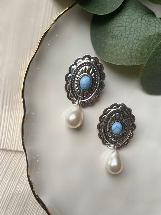 Silver & Turquoise Stud